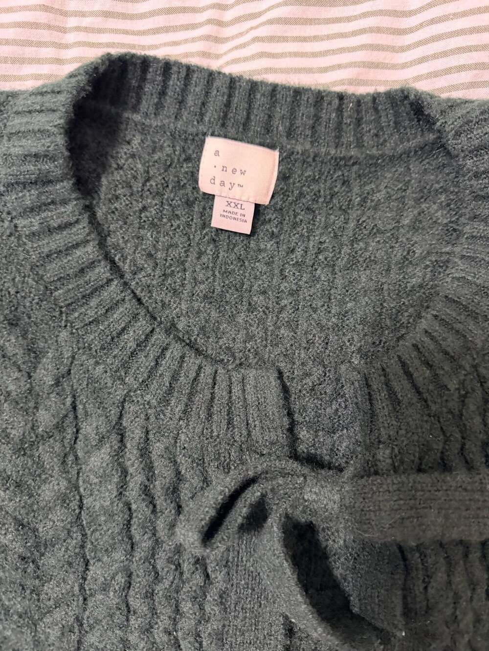 A New Day Cardigan Sweater Size XXL Green Cable Knit Bow Tie-Front - Picture 3 of 3